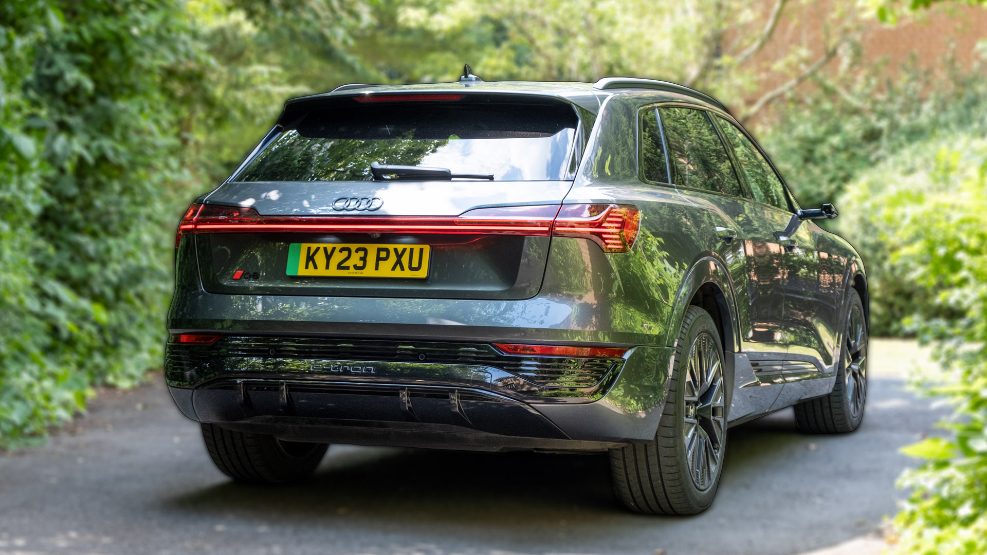Audi Q8 e-tron audio review