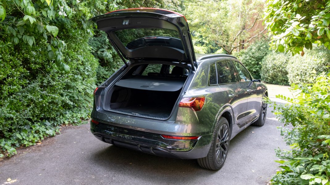 Audi Q8 e-tron boot design