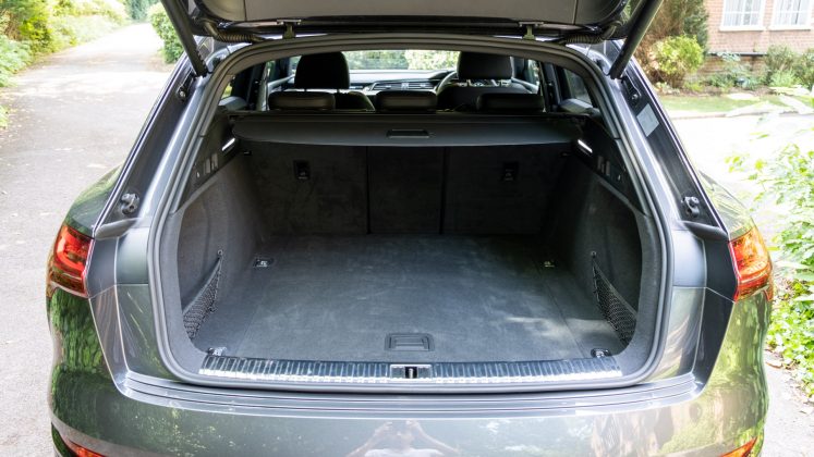 Audi Q8 e-tron boot space