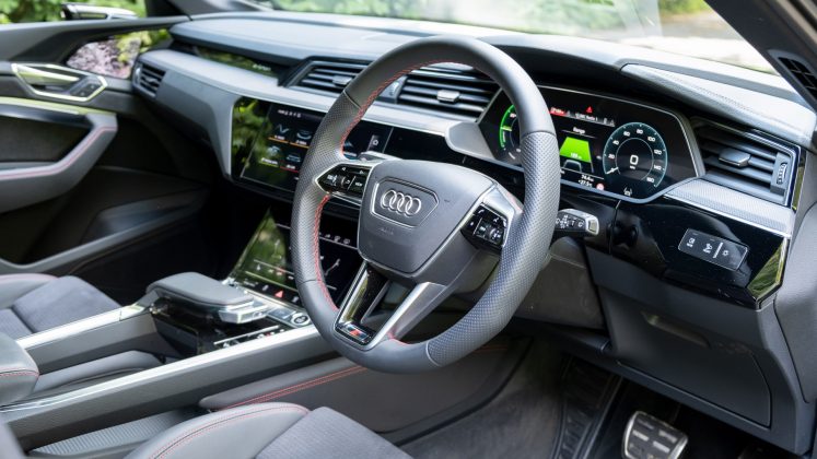 Audi Q8 e-tron cabin