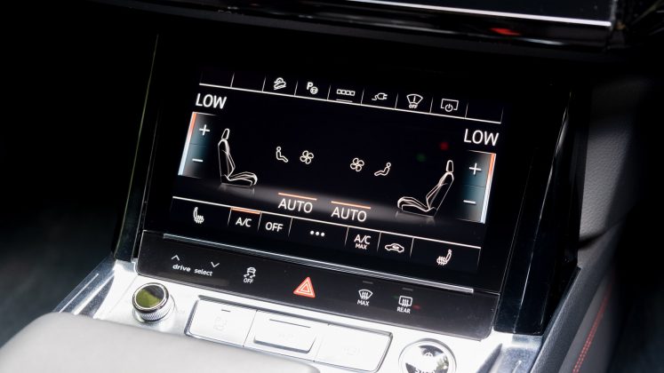 Audi Q8 e-tron climate controls
