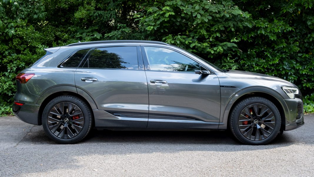 Audi Q8 e-tron comfort suspension