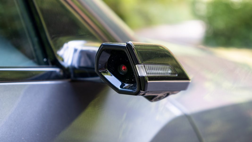 Audi Q8 e-tron digital door mirror