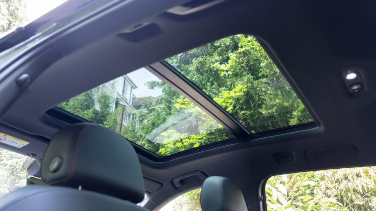 Audi Q8 e-tron glass roof design