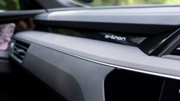 Audi Q8 e-tron interior design