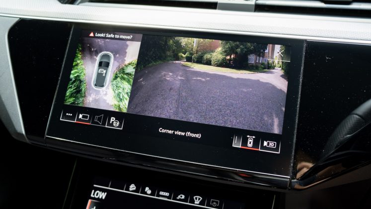 Audi Q8 e-tron rear camera