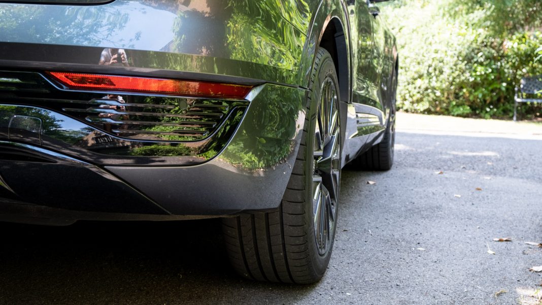 Audi Q8 e-tron rear tyres