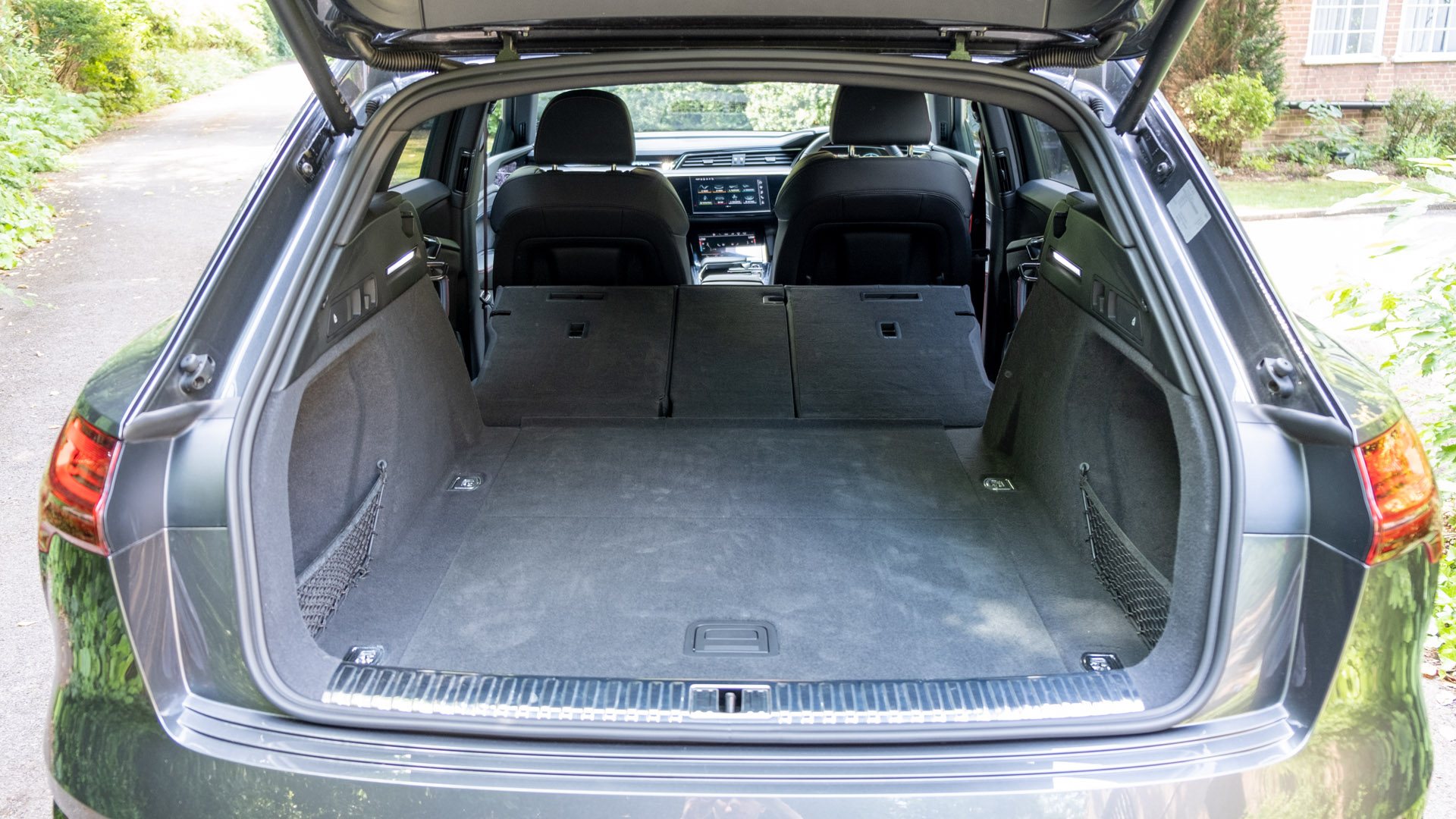 Audi Q8 e-tron seats down