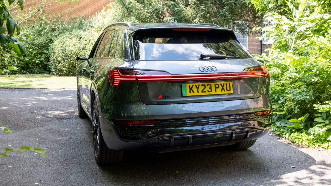 Audi Q8 e-tron trims