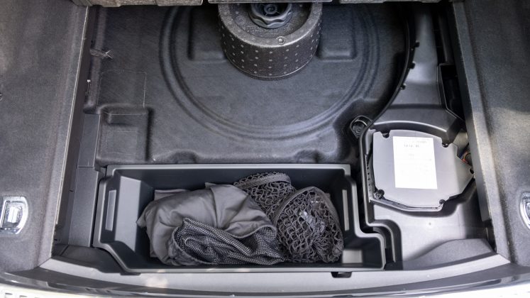 Audi Q8 e-tron underfloor storage