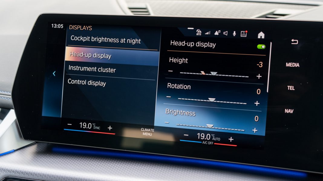 BMW iX1 HUD settings