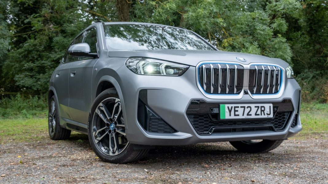 BMW iX1 grille