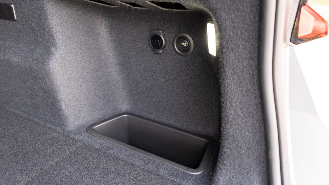 BMW iX1 side compartment