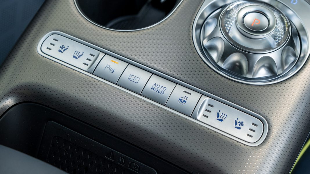 Genesis GV60 centre console buttons