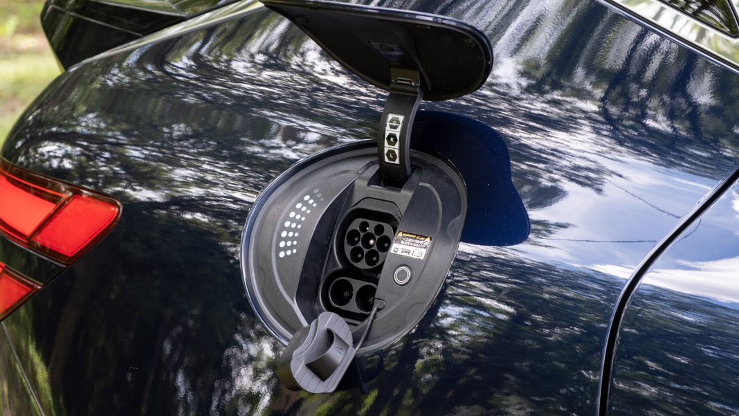 Genesis GV60 charging