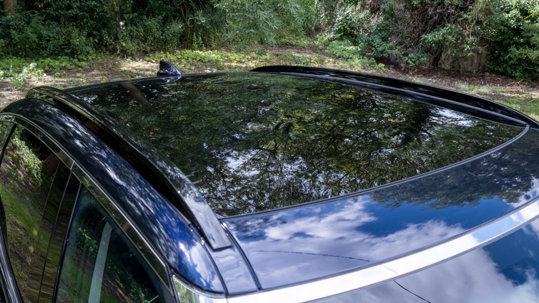 Genesis GV60 sunroof