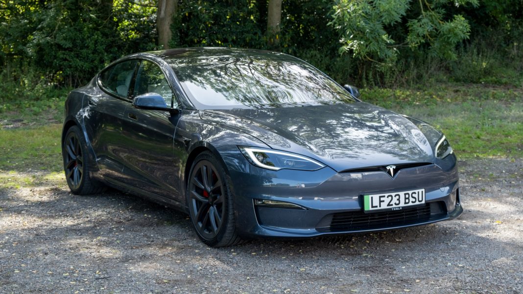 Tesla Model S Plaid looks