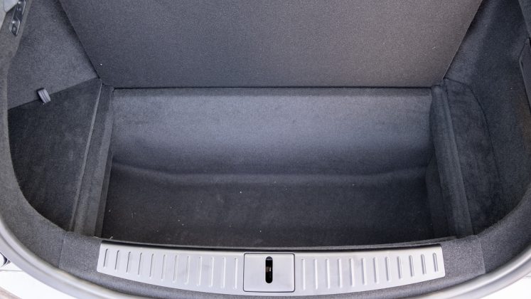 Tesla Model S Plaid underfloor