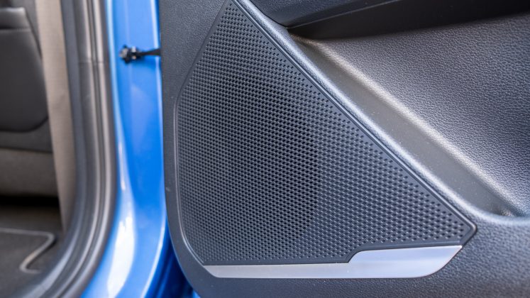 Kia Sportage rear door speaker
