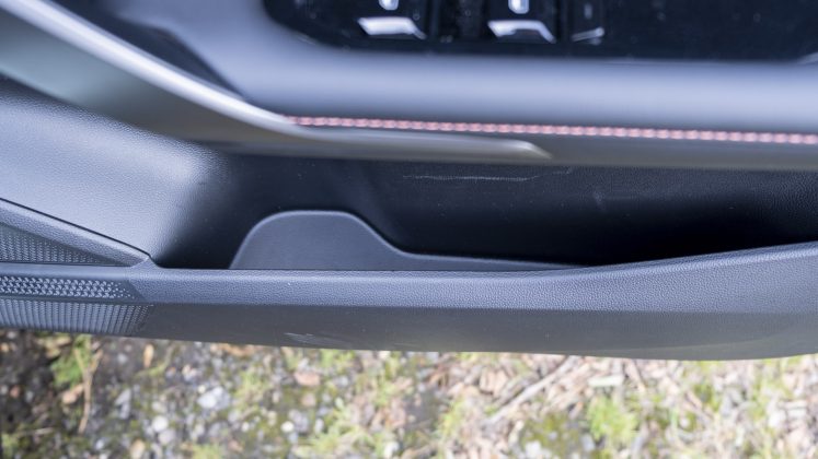 MG4 EV XPower front door compartment