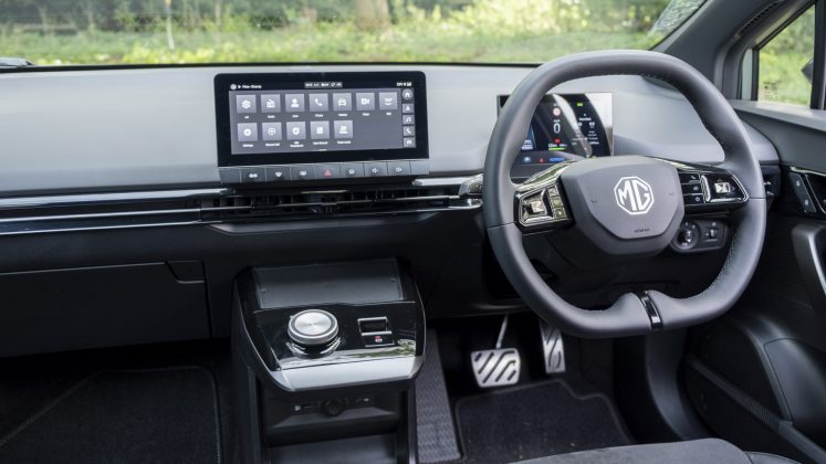MG4 EV XPower interior