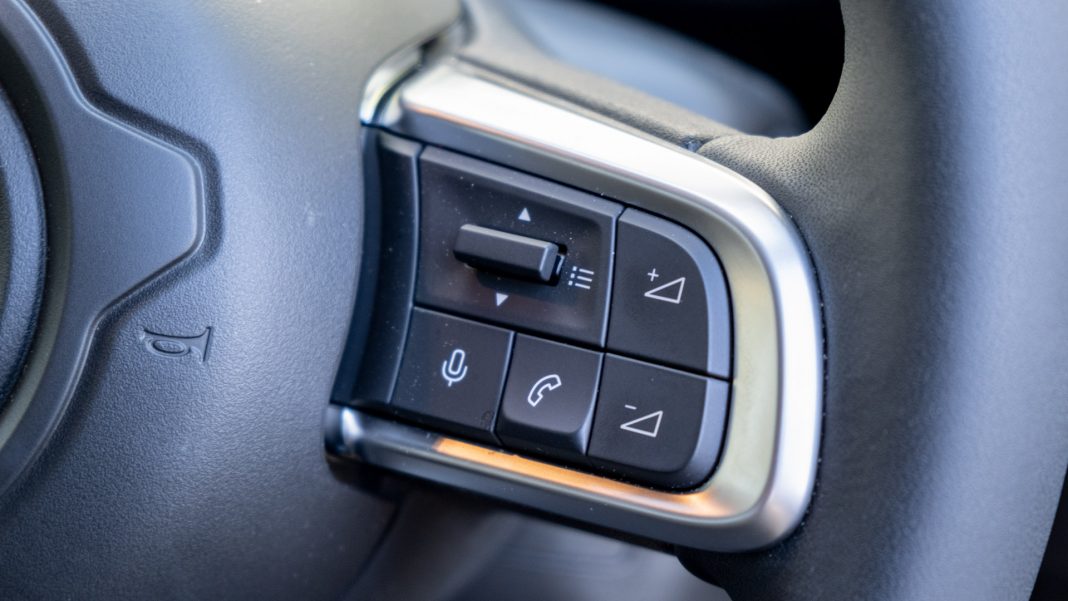 Jeep Avenger buttons