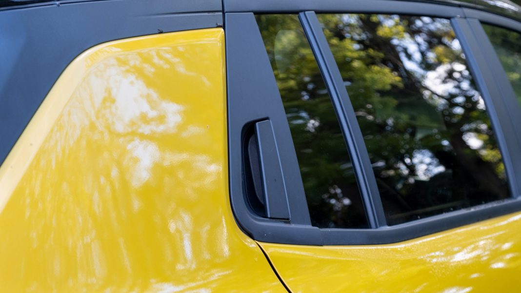 Jeep Avenger door handle