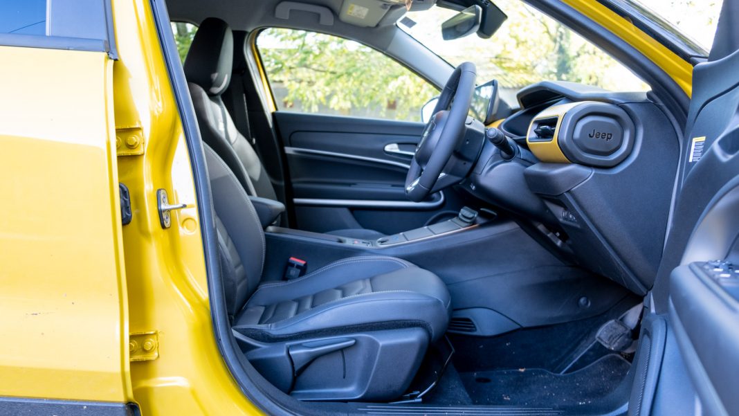 Jeep Avenger front seat