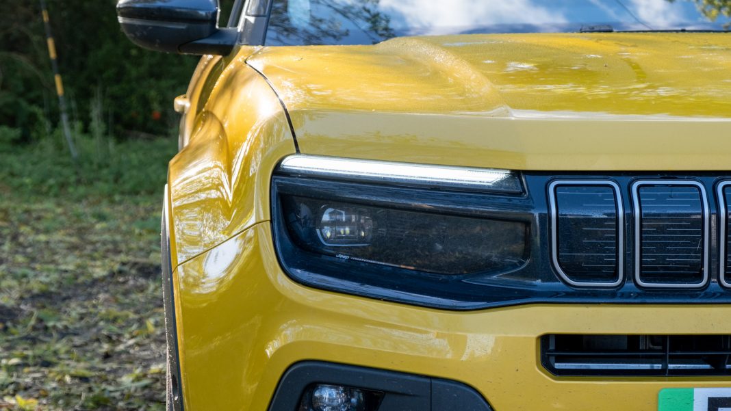 Jeep Avenger headlights