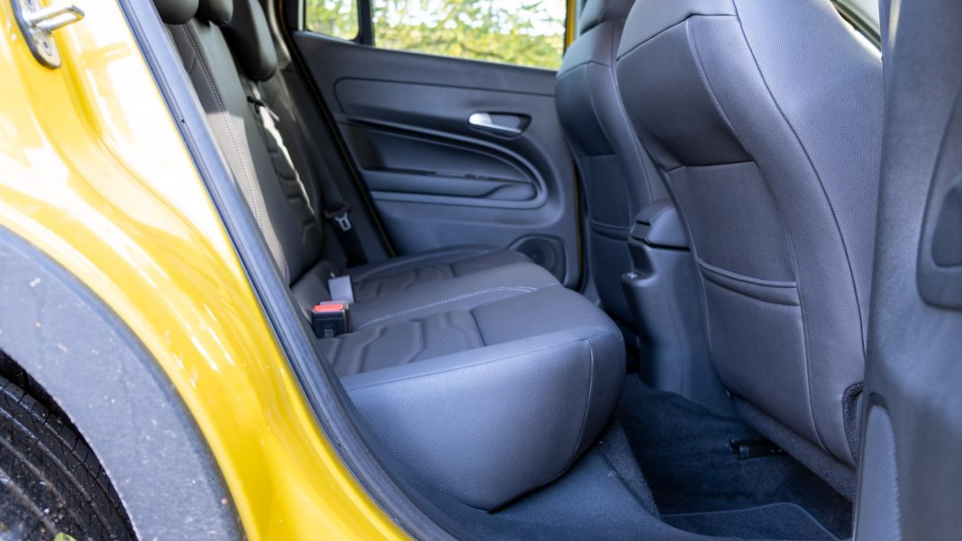 Jeep Avenger rear seats