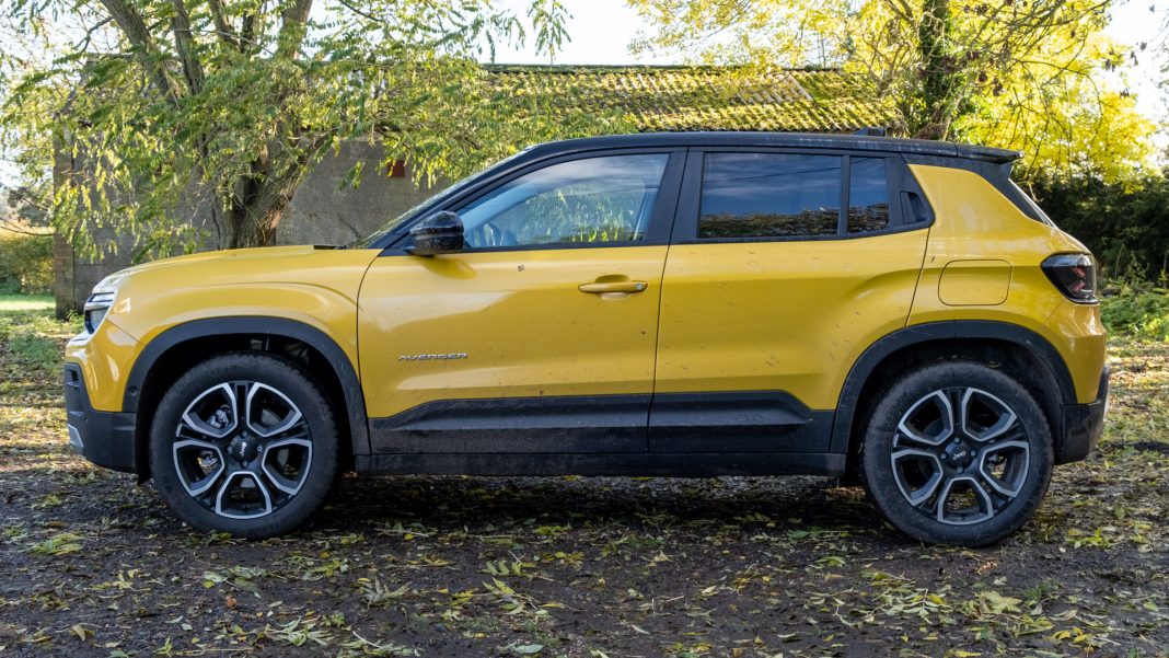 Jeep Avenger side