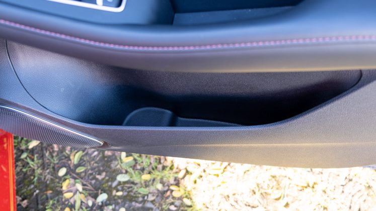 MG HS PHEV front door compartment