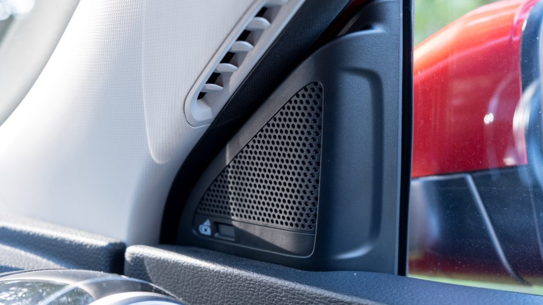 MG HS PHEV front tweeter