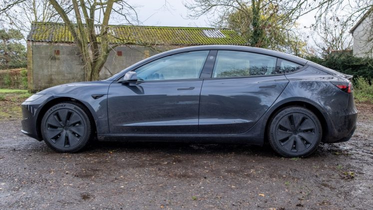 New Tesla Model 3 side profile
