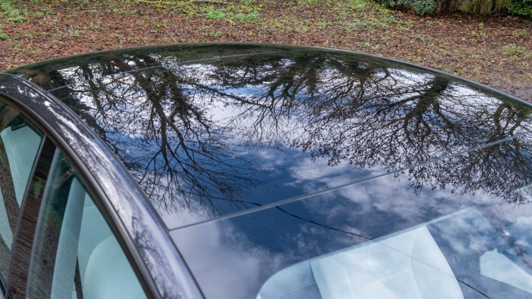 New Tesla Model 3 sunroof