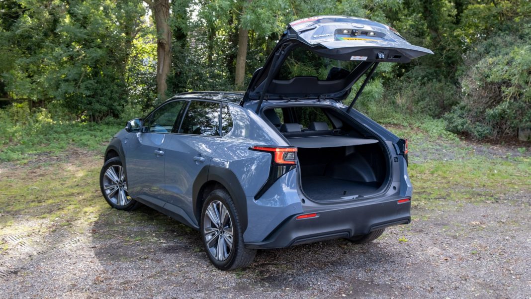 Subaru Solterra boot