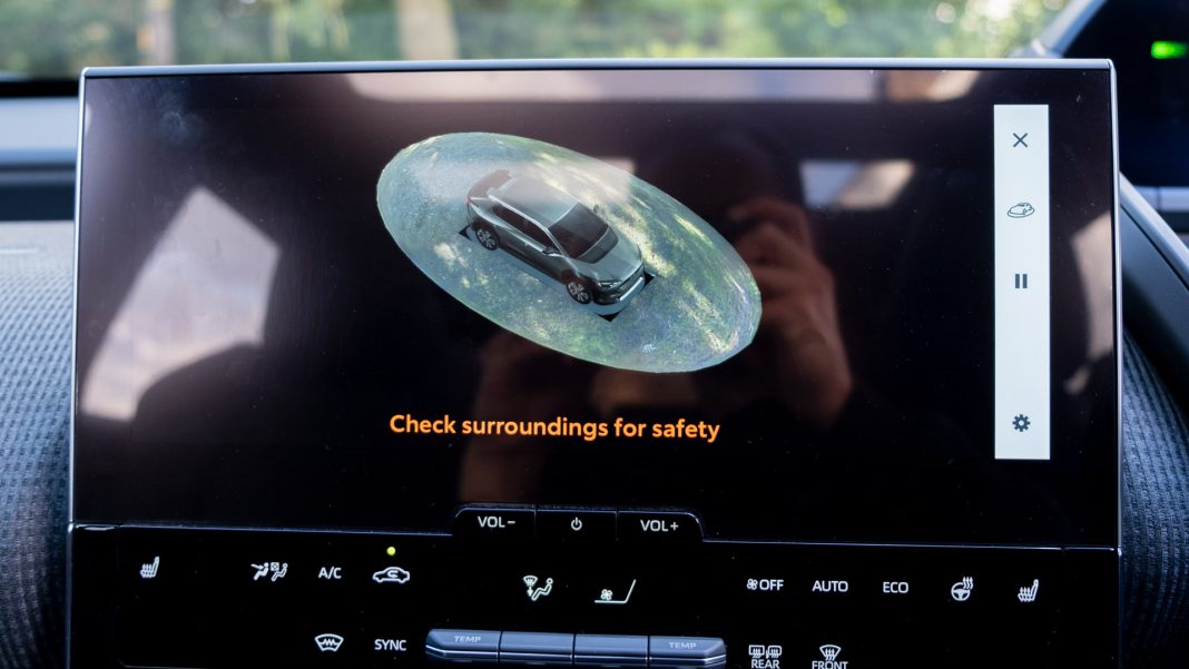 Subaru Solterra camera