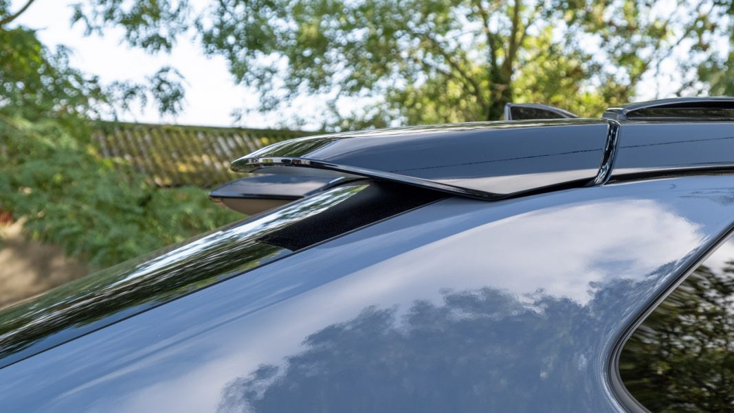 Subaru Solterra spoiler