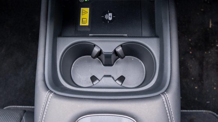 Honda ZR-V cupholders