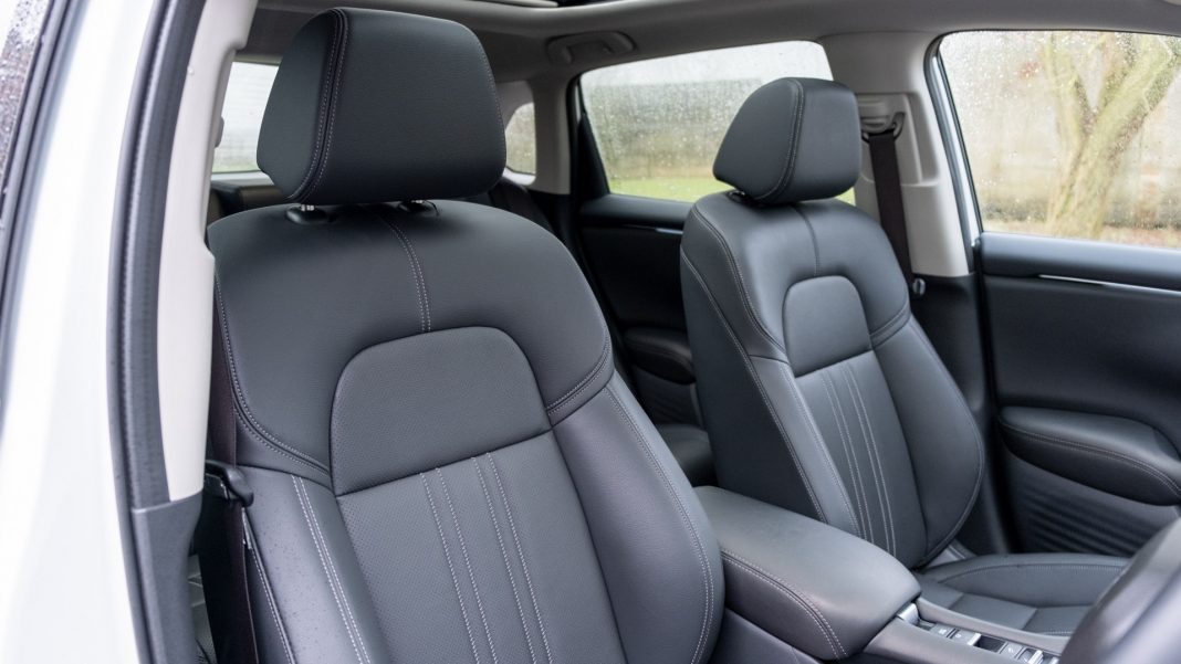 Honda ZR-V front seats