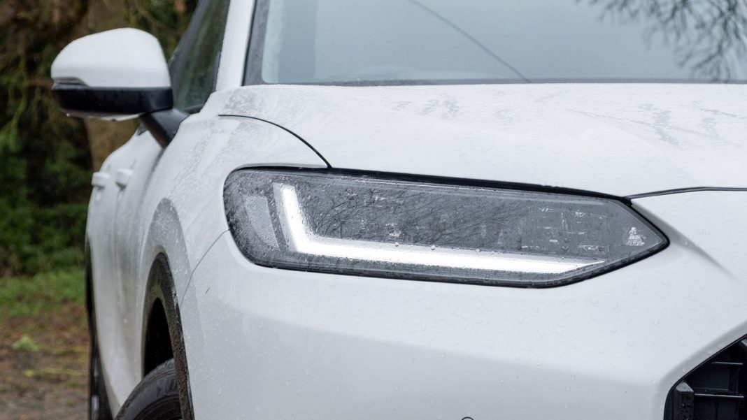 Honda ZR-V headlights