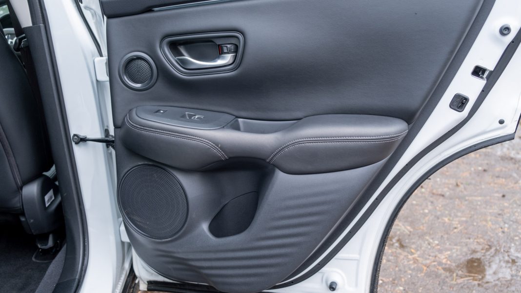 Honda ZR-V rear door