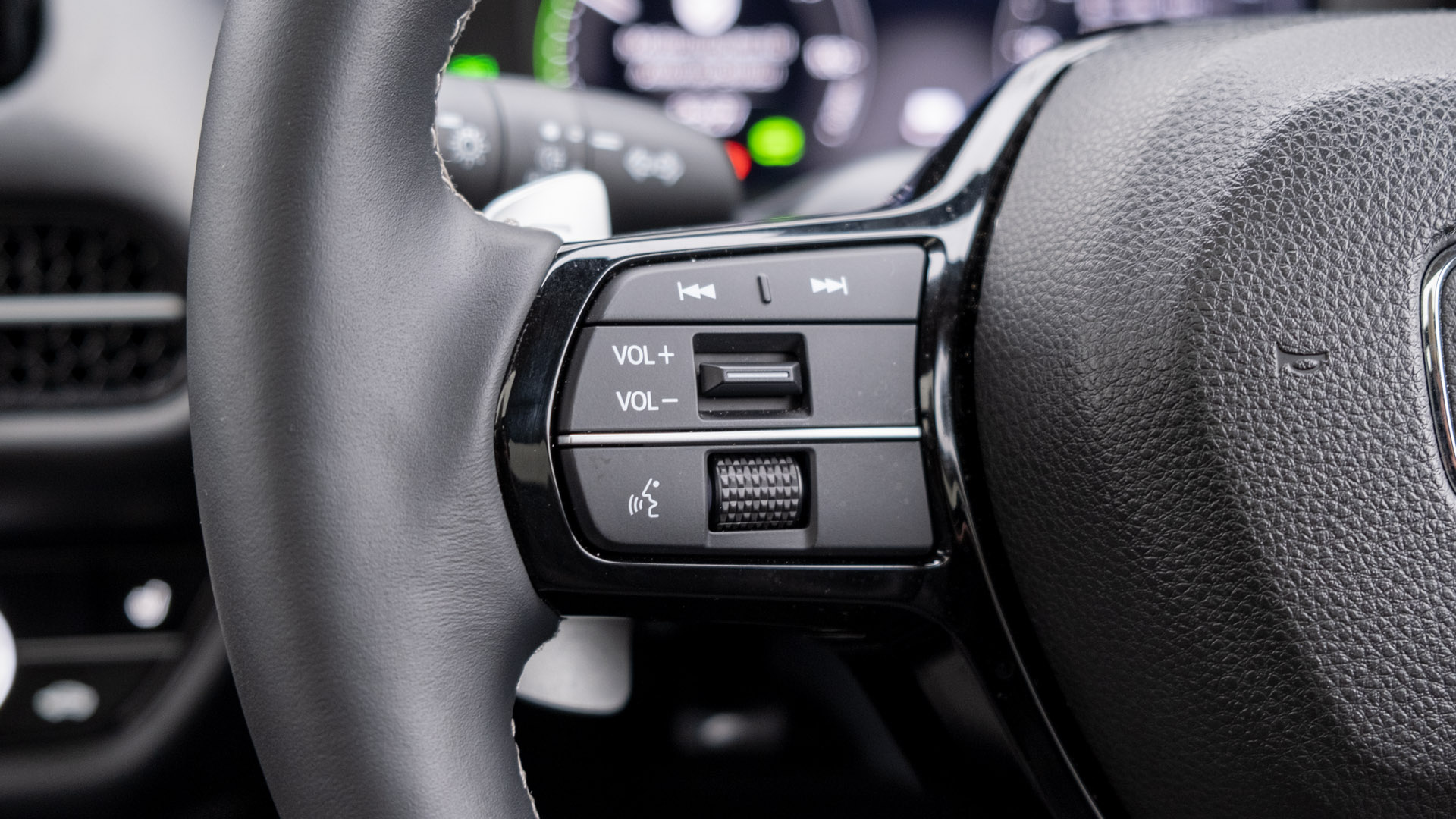 Honda ZR-V steering buttons
