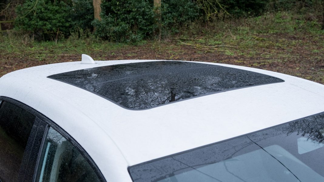Honda ZR-V sunroof