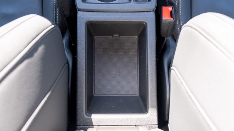 Audi Q3 TFSI e centre armrest