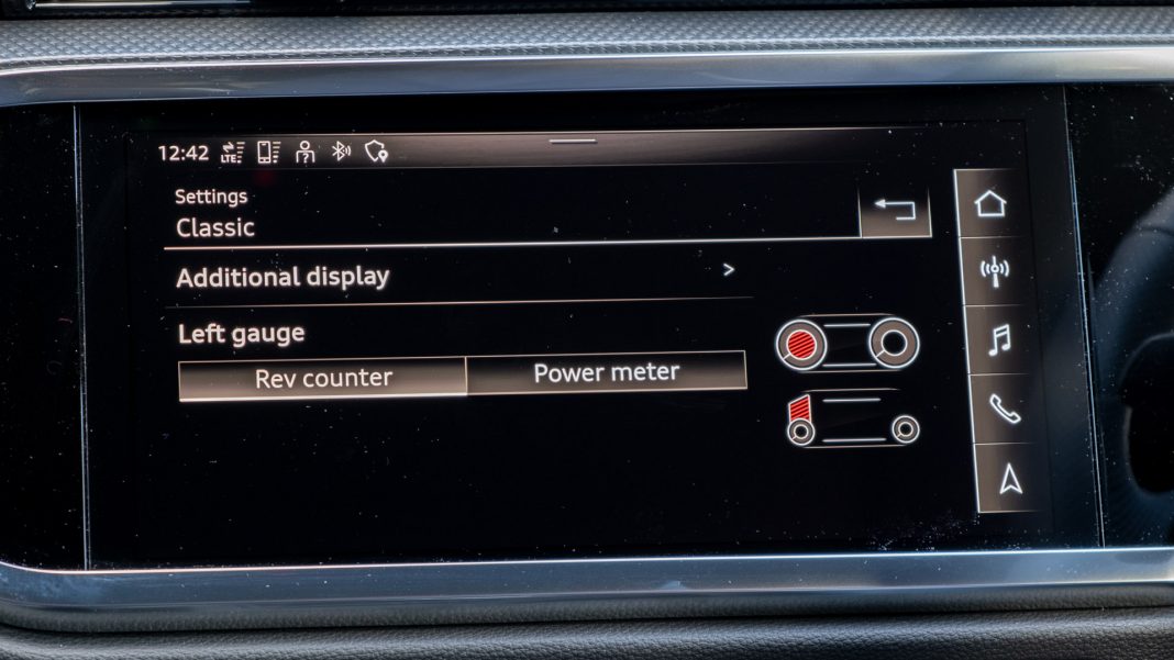 Audi Q3 TFSI e customisation