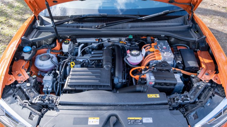 Audi Q3 TFSI e engine