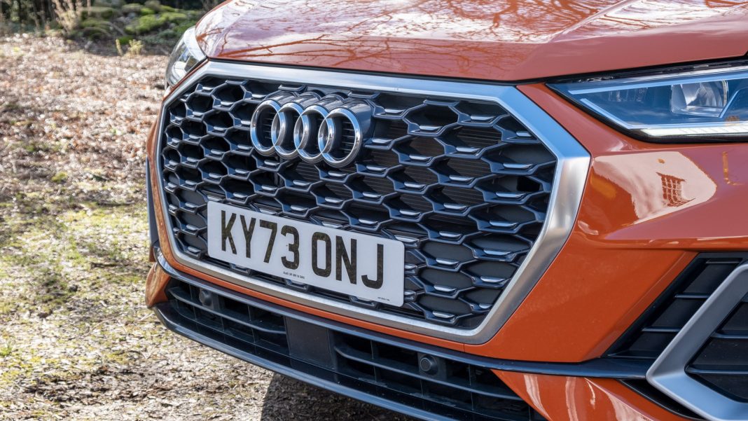Audi Q3 TFSI e front grille