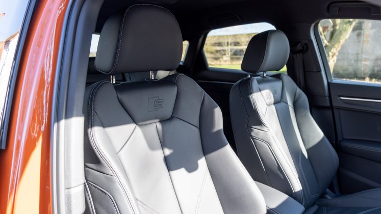 Audi Q3 TFSI e front seats