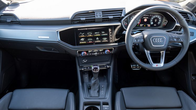 Audi Q3 TFSI e interior space